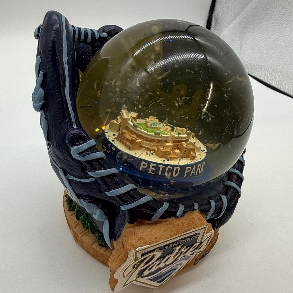San Diego Padres Petco Park Snow Globe Forever Collectibles Limited Edition 2007 - Picture 11 of 15